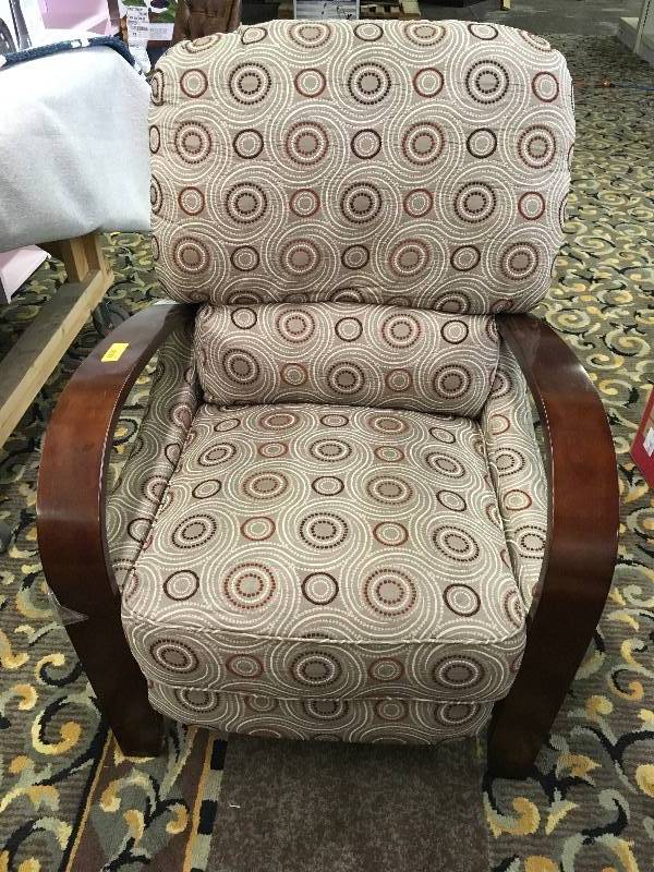 lot 170 image: Synergy Fabric Recliner, Retail $299.99