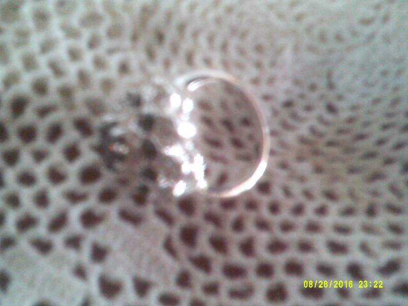 lot 31 image: SZ 5 SILVER RING