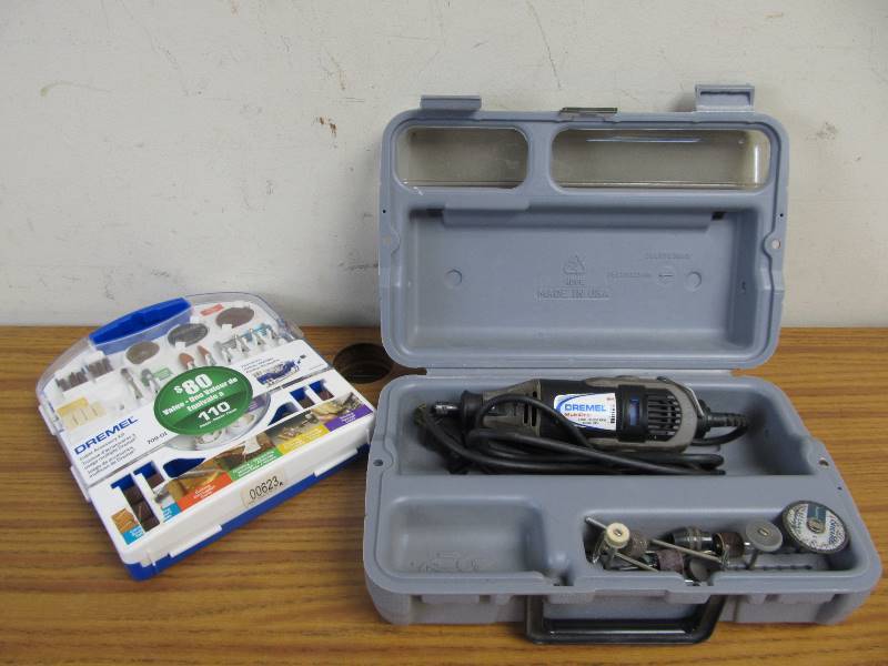 lot 58 image: Working Dremel wCase & Many Accessories