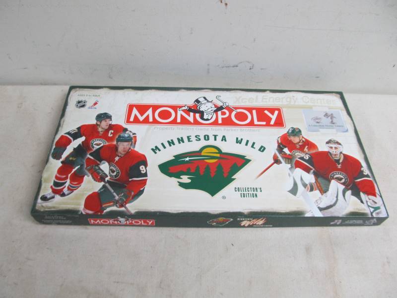 lot 141 image: MN WILD Collectors Edition MONOPOLY Game