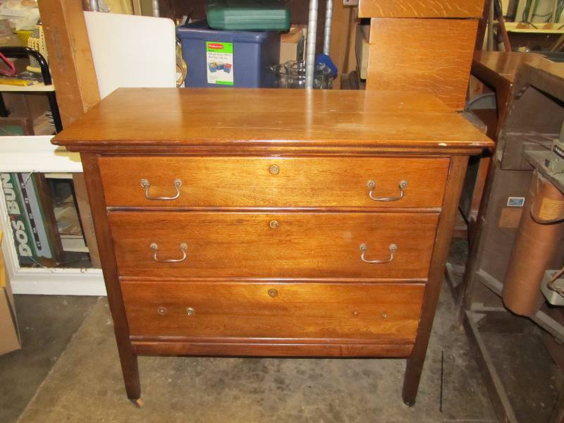 Antique 3 Drawer Dresser On Casters Little Canada Estate Auction