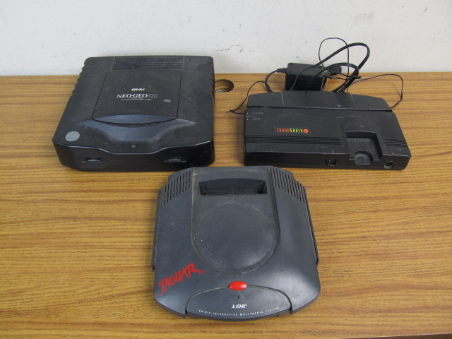 lot 101 image: Lot of 3 Video Game Systems - Atari Jaguar, Panasonic 3DO & Turbo GrafX