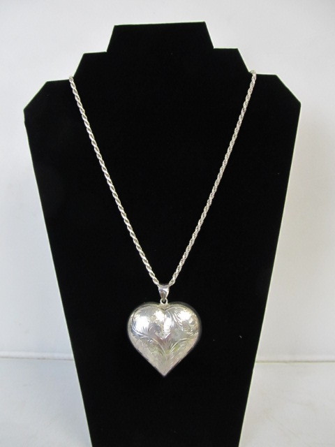 lot 110 image: HUGE Vintage Sterling Silver Heart Pendant Necklace