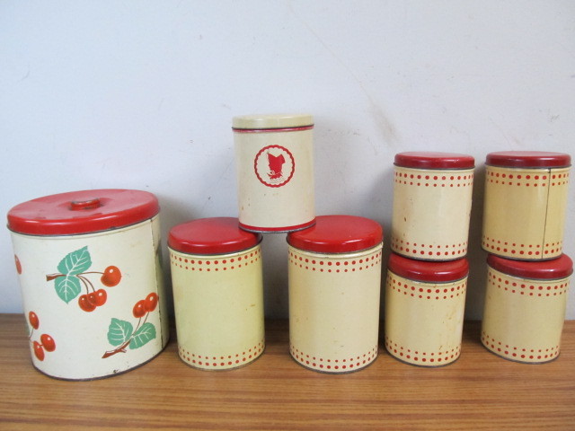 lot 113 image: Lot of Vintage Metal Kitchen Canisters