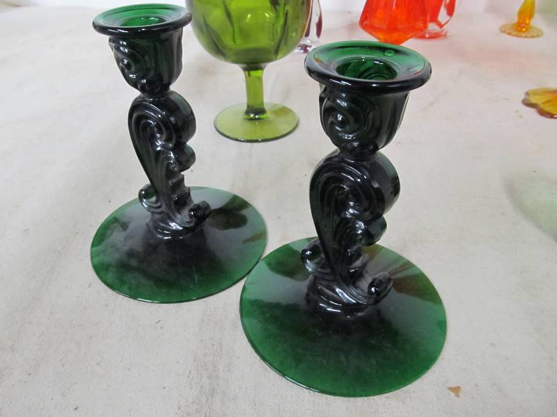 lot 24 image: Large Lot of Vintage Multi-colored Glassware