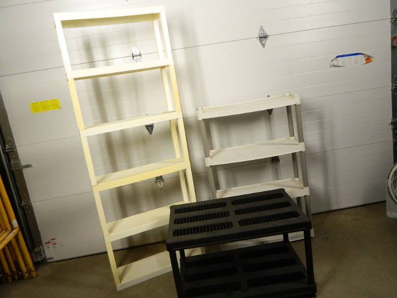 lot 226 image: Assorted Plastic Shelving