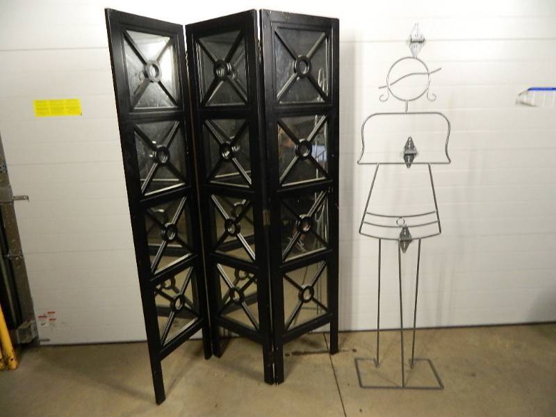 lot 229 image: 3 Panel Mirrored Screen and More