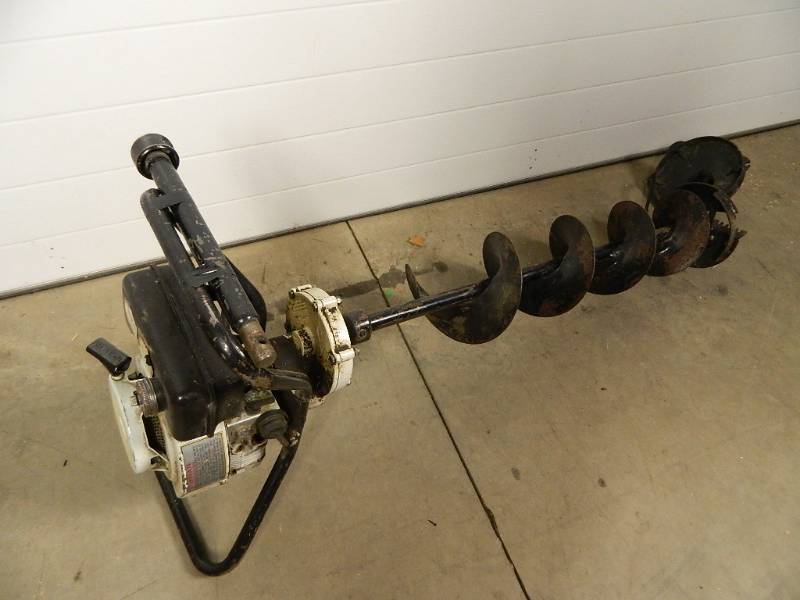 lot 2A image: Jiffy Ice Auger