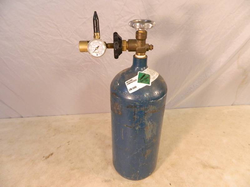 lot 35 image: Helium Tank with Valve.