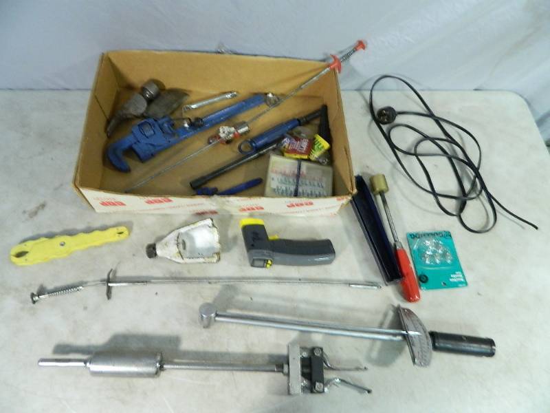 lot 38 image: Torque Wrench, Specialty Tools, Etc