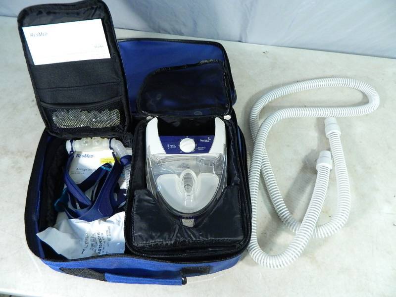 lot 40 image: Resmed Humidaire CPAP Humifier and Mask