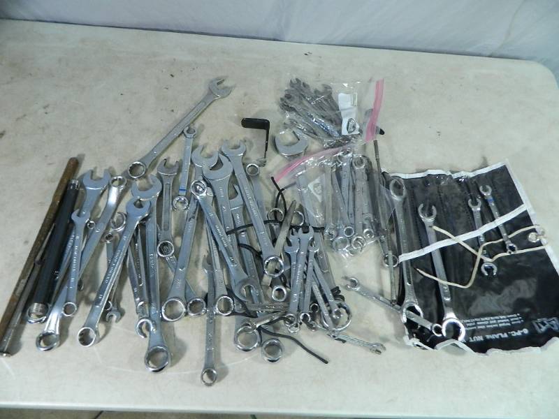 lot 53 image: Large Lot of Wrenches