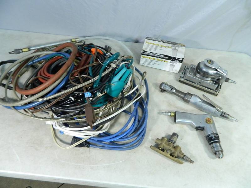 lot 67 image: Air Tools, Cords, Hoses, Etc