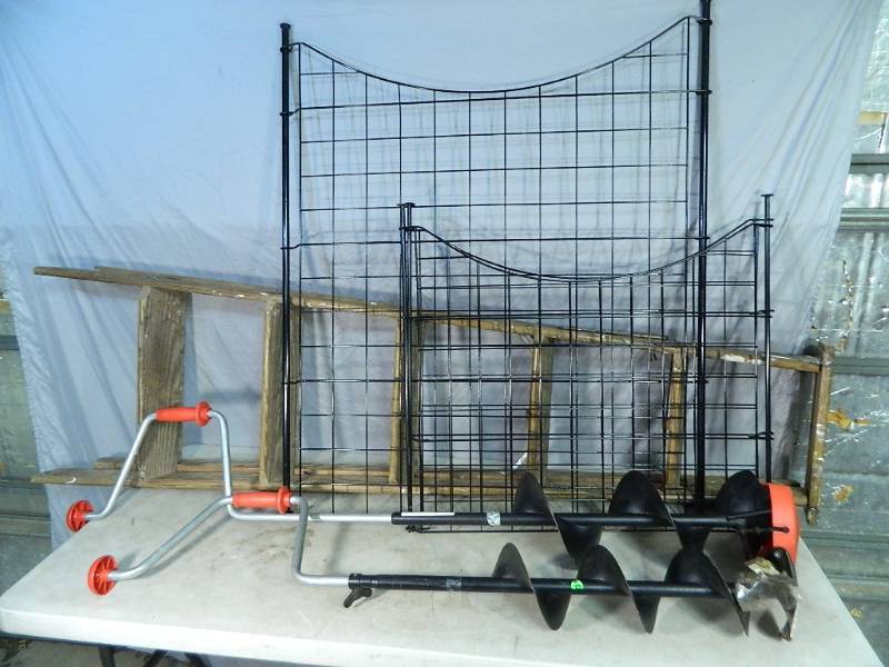 lot 90 image: Ladder, Augers, Garden Stuff
