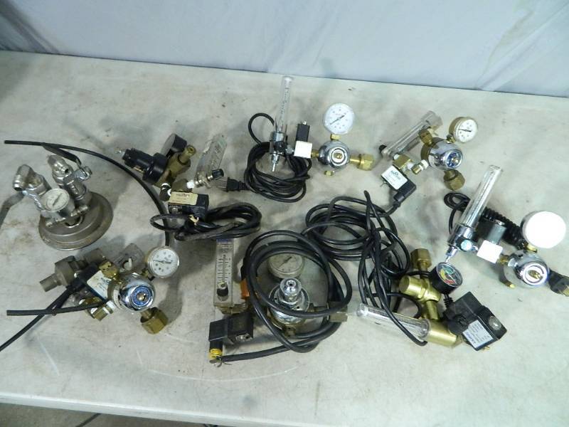 lot 98 image: Flowmeters, Gauges, Etc