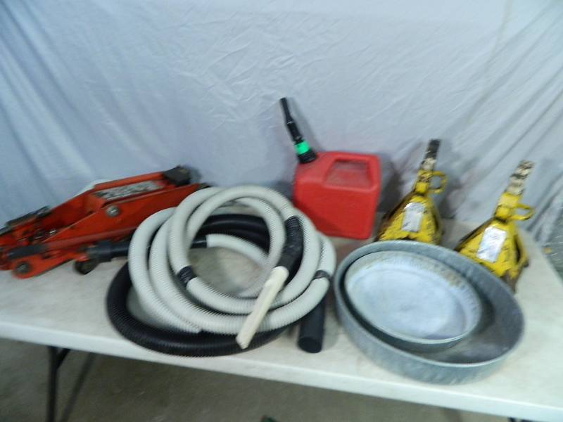lot 102 image: Jackstands, Jack, and More