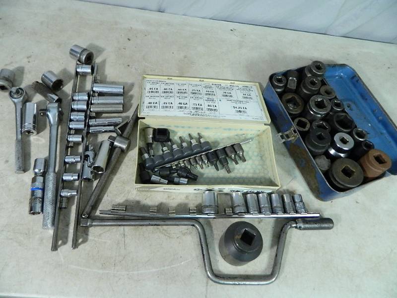 lot 107 image: Assorted Sockets, Ratchets, Etc