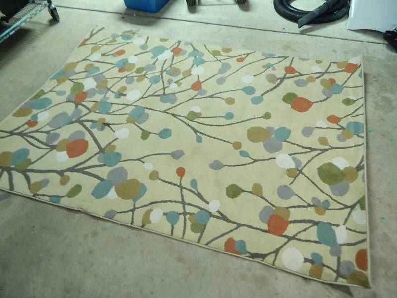 lot 124 image: Area Rug