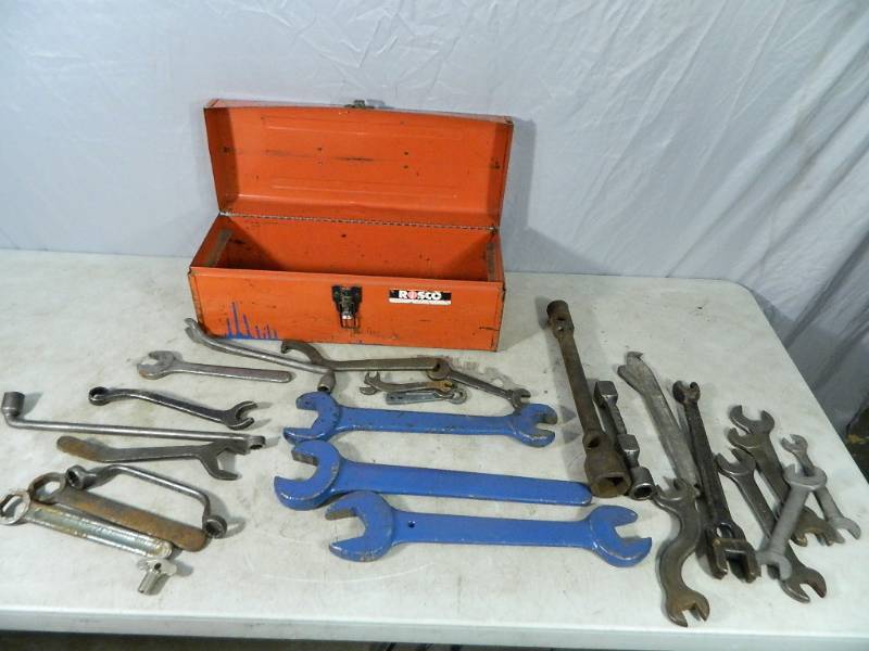 lot 149 image: Toolbox Full of Large Wrenches