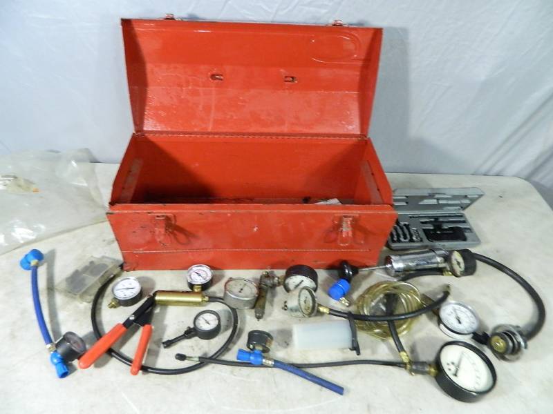 lot 152 image: Toolbox with Gauges, Chain Breaker, Etc