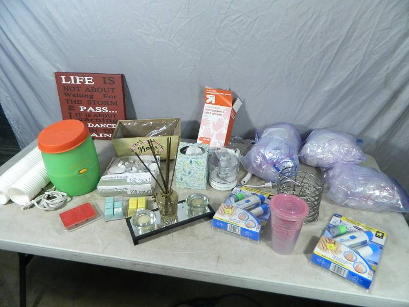 lot 178 image: Household, Bags, Ped Egg Manicure Tools