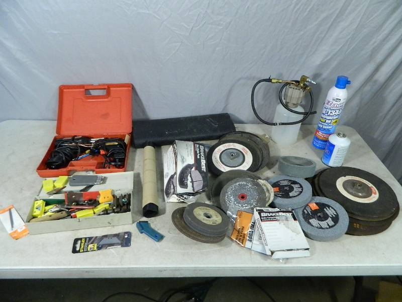 lot 180 image: Grinding Discs, Soldering Guns, and More