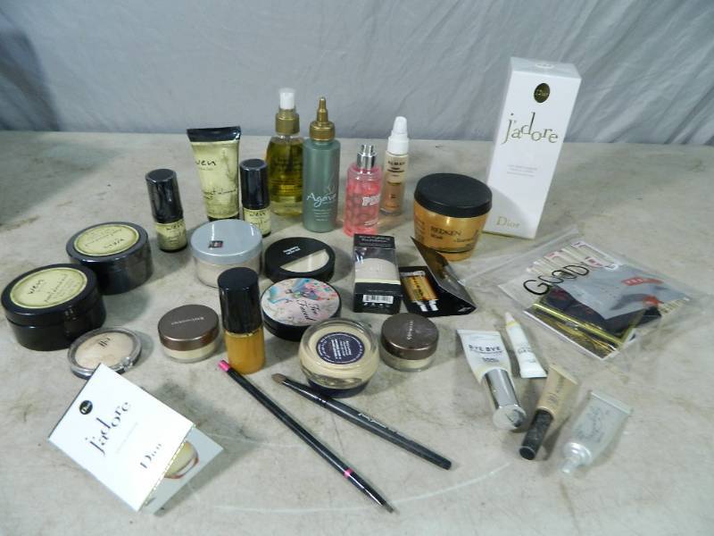 lot 186 image: New and Preowned Personal Products