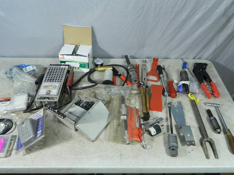 lot 197 image: Hand Tools, Drill Bits, Specialty Tools