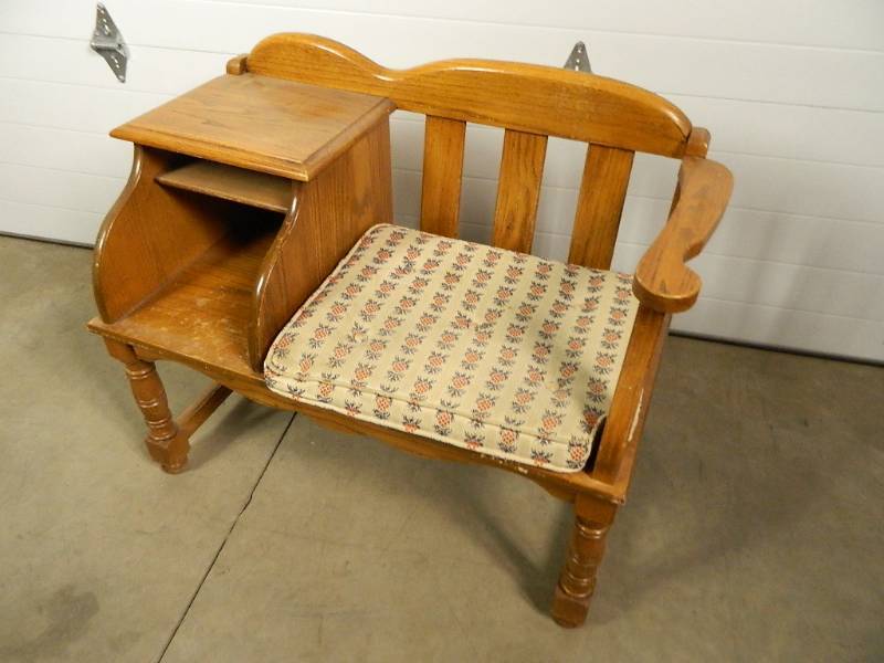 lot 211 image: Neat Telephone Bench