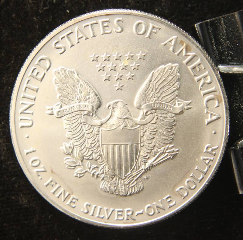 1991 AMERICAN SILVER EAGLE 1 TROY OZ. .999 FINE SILVER DOLLAR