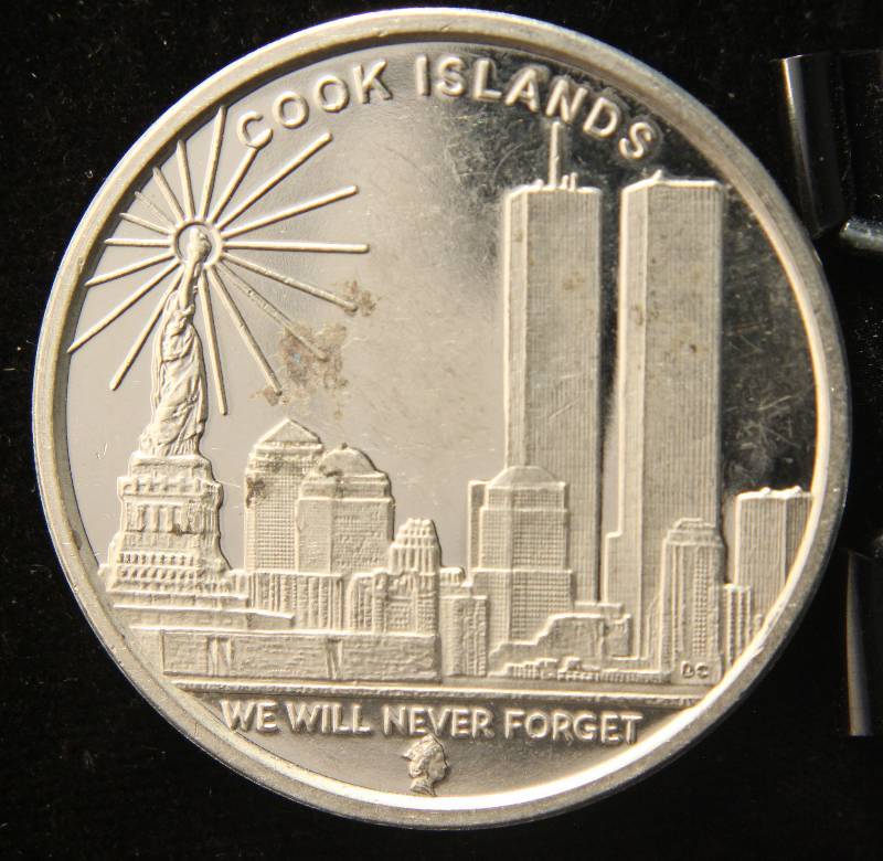 2005 COOK ISLANDS WORLD TRADE CENTER SILVER ROUND