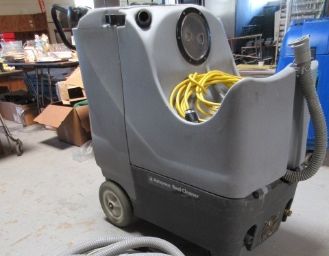 lot 401 image: NILFISK ADVANCE REEL CLEANER