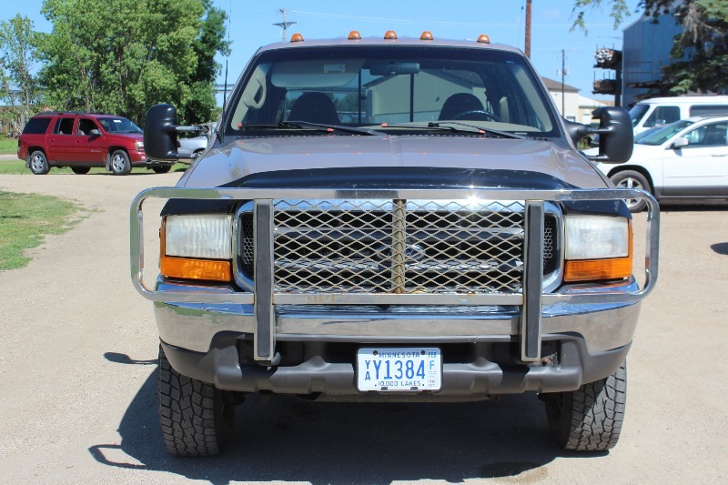 1999 Ford F350 Super Duty XLT Crew Cab Long Box 4x4 - V10 Gas -