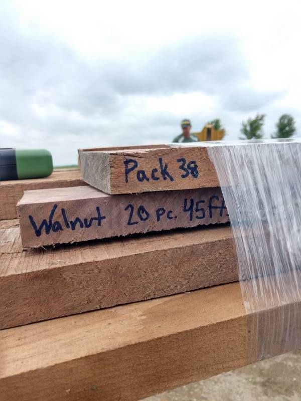 Craft-wood Walnut Boards 1 Inches Thick x 86 inches Long