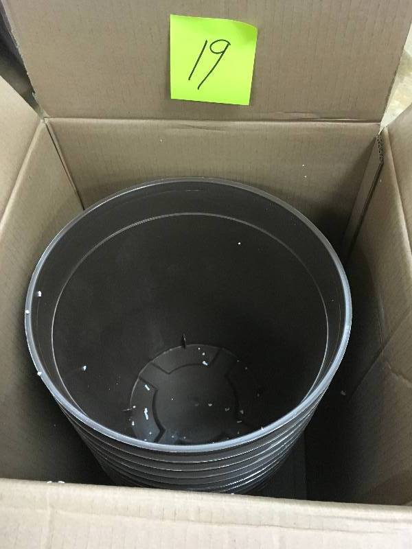 12 Phoebe Planter Brushed Metallic Cappuccino New