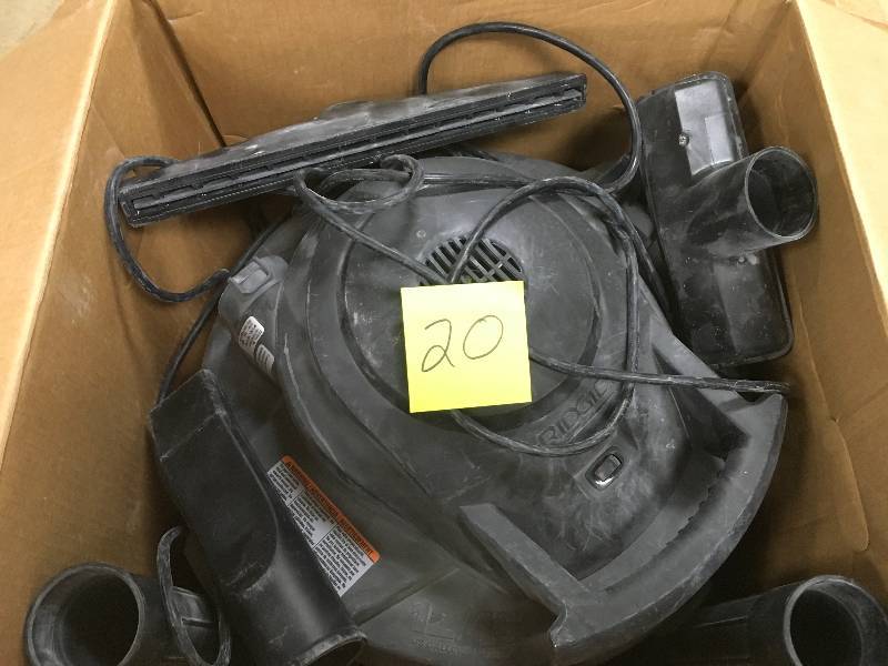 Ridgid 12 Gal. 5.0-Peak HP Wet Dry Vac used in working condition