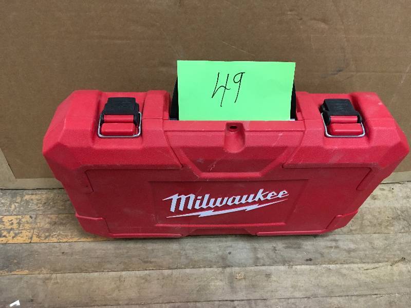 Milwaukee 1 in. SDS D-Handle Rotary Hammer used in good working condition