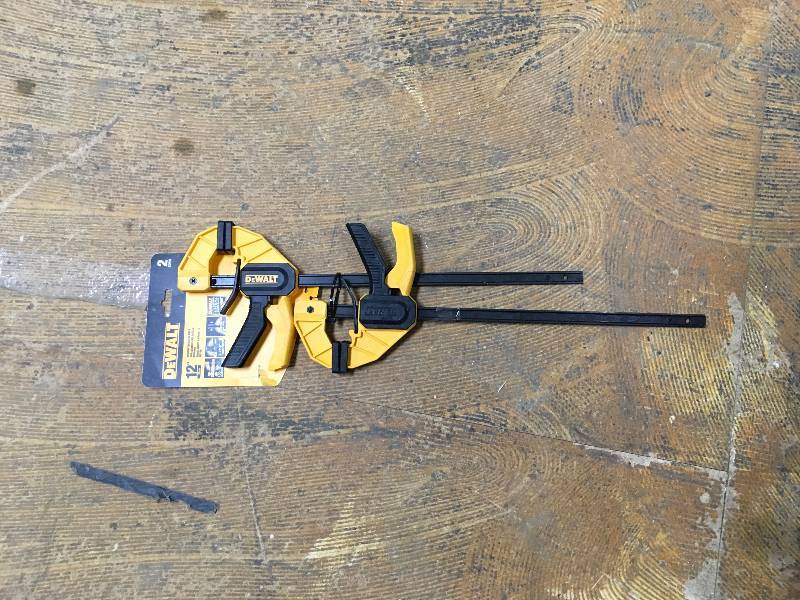 Dewalt  12 in. Medium Trigger Bar Clamp (2-Pack)