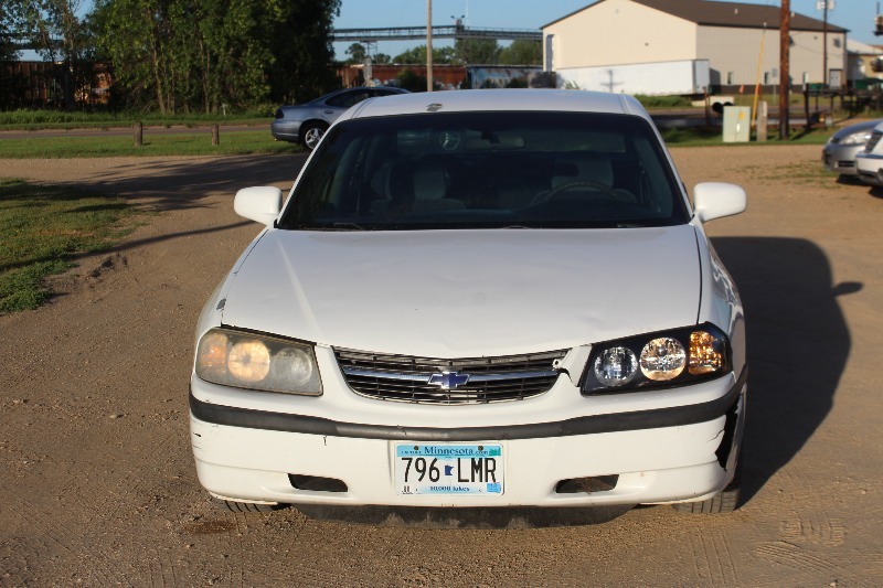 lot 2654 image: 2000 Chevrolet Impala