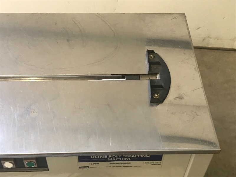 lot 22 image: Uline Strapping Machine