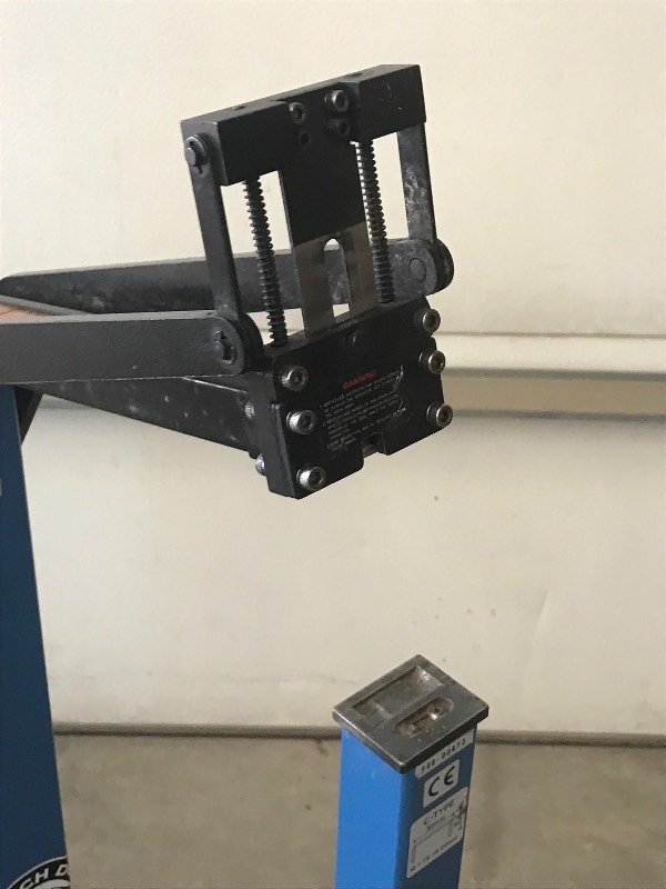 lot 24 image: Commercial Packaging Stapler