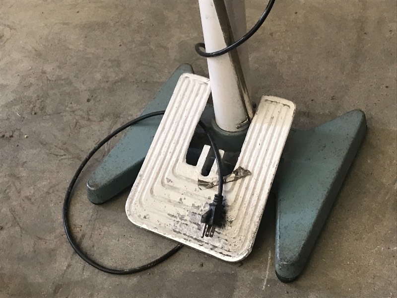 lot 25 image: Impulse Foot Sealer