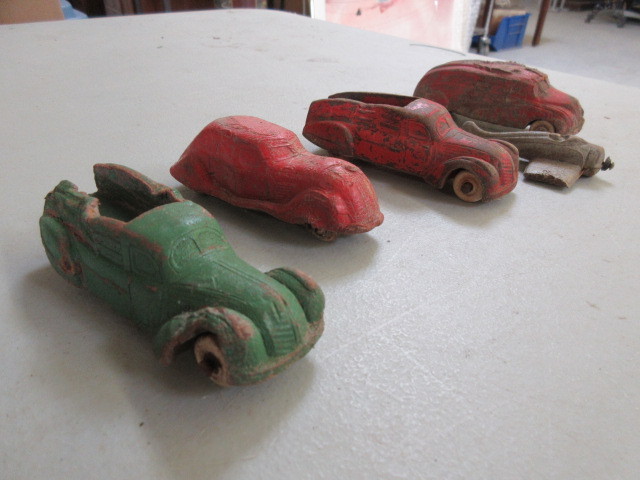 lot 531 image: 5 VINTAGE TOYS FROM SUN RUBBER COMPANY