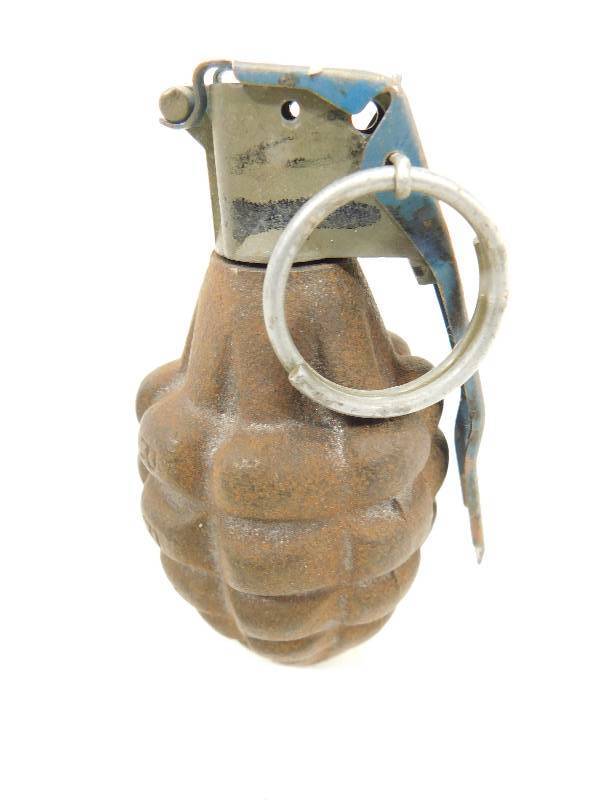lot 15 image: Vintage WWll US Army Pineapple Grenade