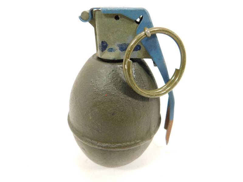 lot 18 image: Vintage WWll US Army Grenade