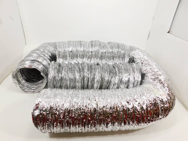 lot 43 image: Three Uninsulated Air Connectors