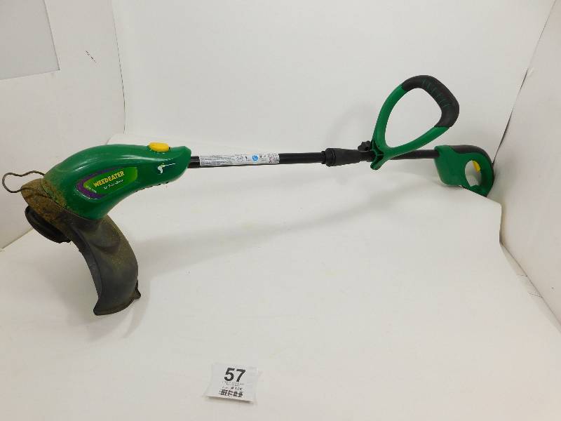 lot 57 image: 13 Electric Twist N Edge Weedeater