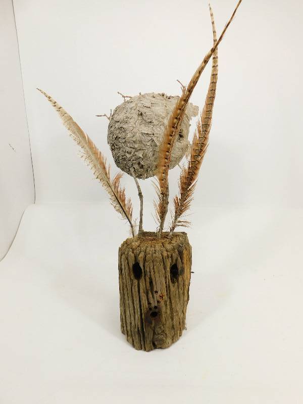 lot 62 image: &nbspDecoration