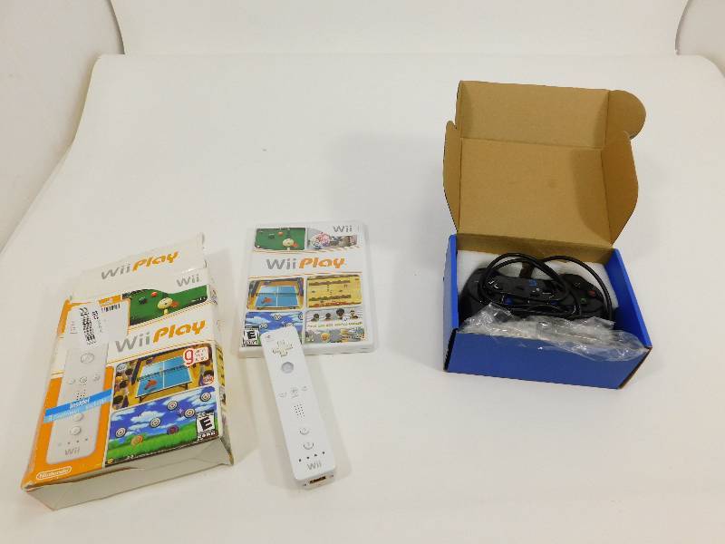 lot 84 image: IFY00 Game Controller & Wii Play Game With Controller