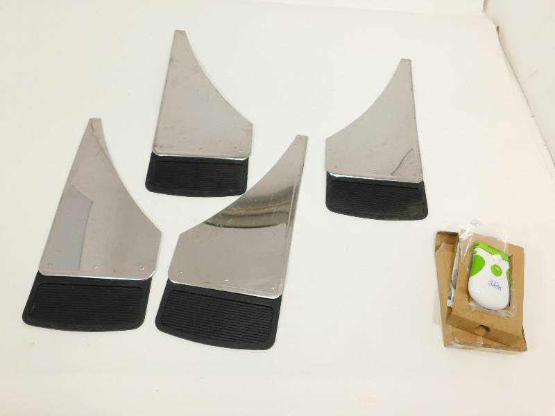 lot 96 image: Miscellaneous Items